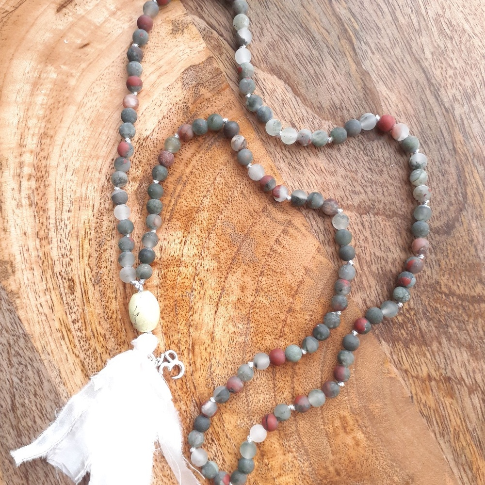 Japa Mala Yoga Meditation 108 Beads with Silk Tassel